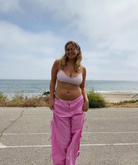 Courtnee Crews exclusive model gallery