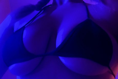 leather skirt onlyfans beautiful pictures