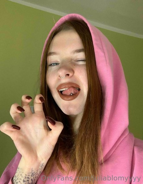 juliablomyyyy art actress images