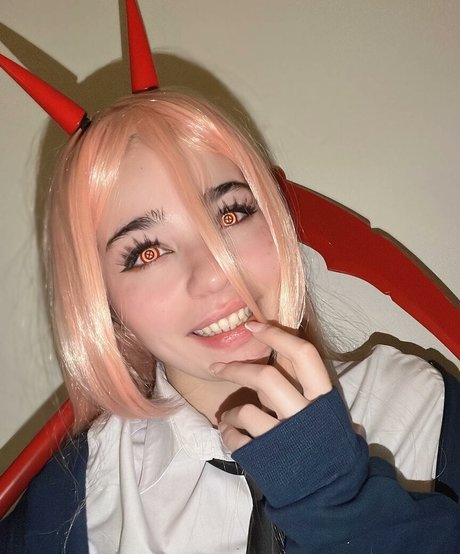 _sugashi erotic actress pictures