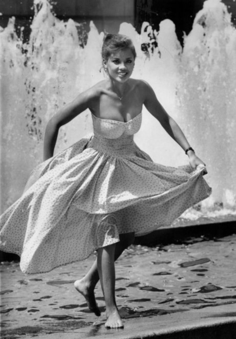 beautiful feet onlyfans free naked gallery