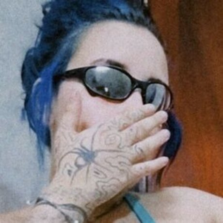 fefefer hot star photos