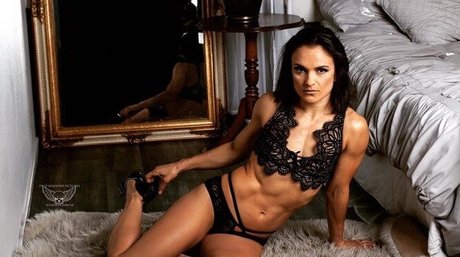 chubby mom onlyfans sexy images