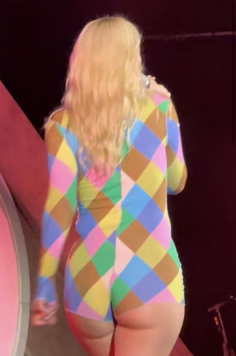 g cup tits onlyfans pornos gallery