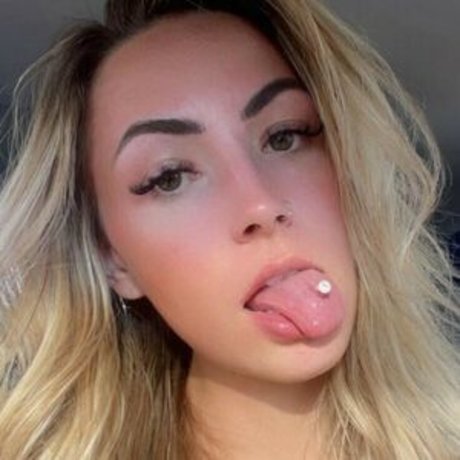 Tlessley star exclusive pics