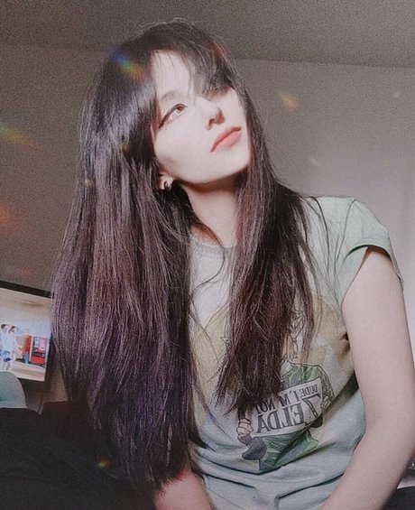 Kouryam pornstar pretty img