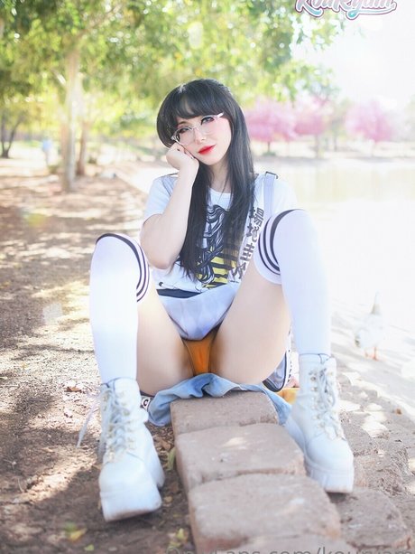 Kouryam model xxx photo