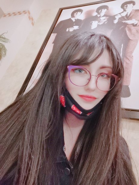 Kouryam hot model photos