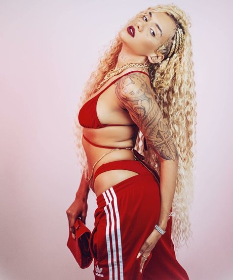 Nabrisa model high quality images