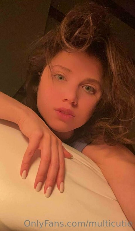 multicutie nudes star image
