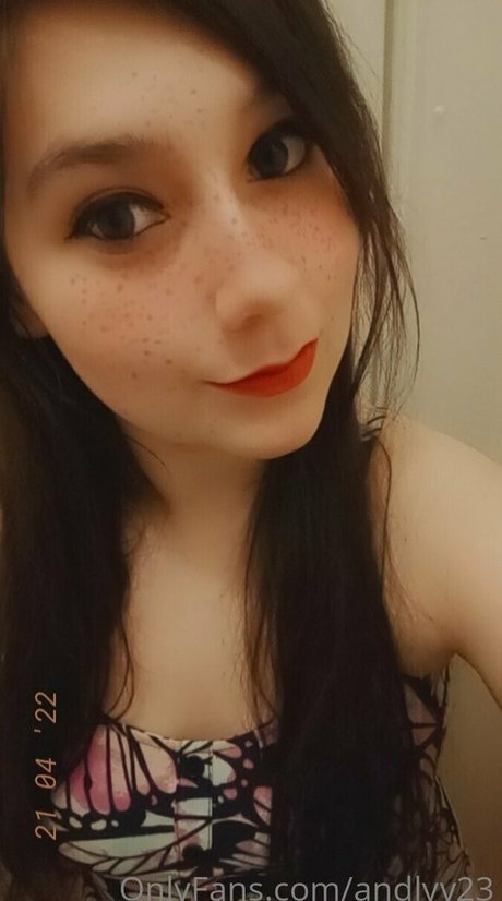 andlyfree star top gallery