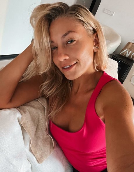 tight pussy onlyfans erotic photos