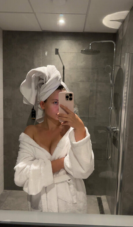 trimmed onlyfans exclusive photo