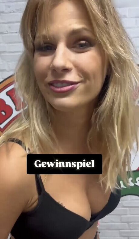 chubby redhead onlyfans free xxx image