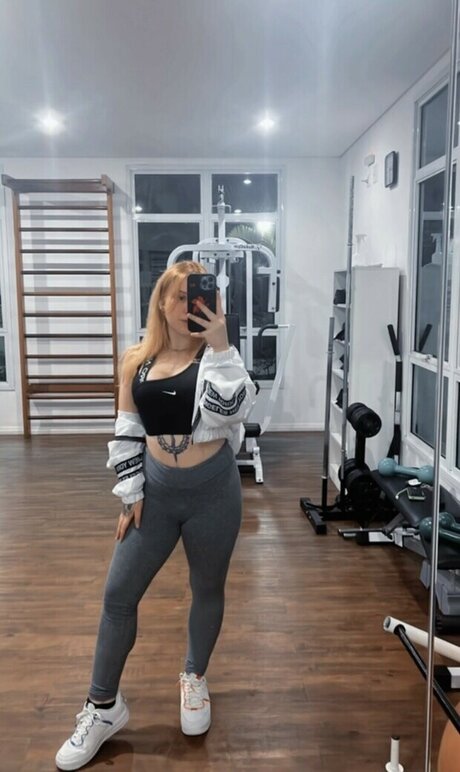 Leticia Motta pornstar adult archive