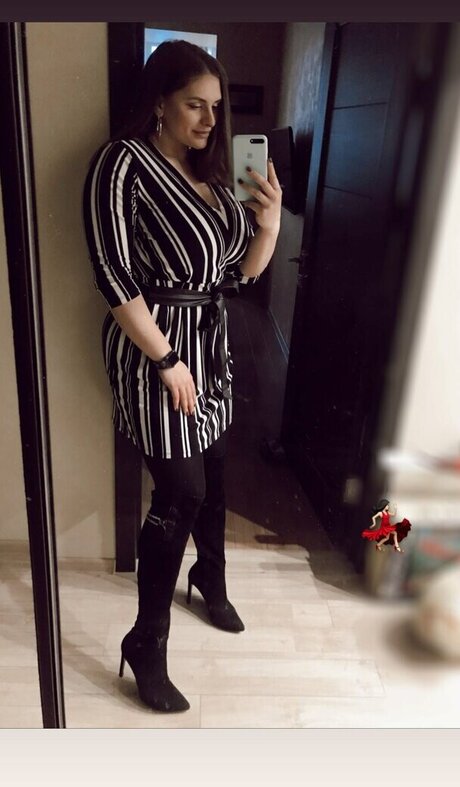 nerdy onlyfans art nude img