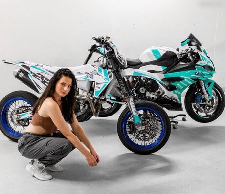 lesbian massage onlyfans beautiful pic