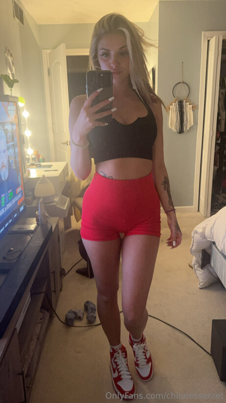 chloeessecret model hot gallery
