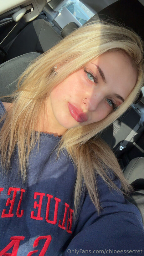 chloeessecret pornstar free image
