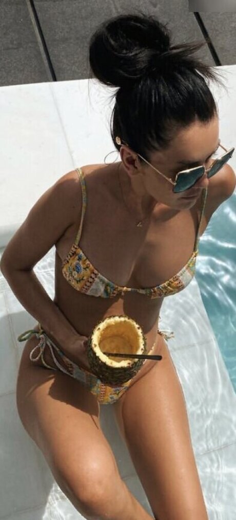 striptease onlyfans top image