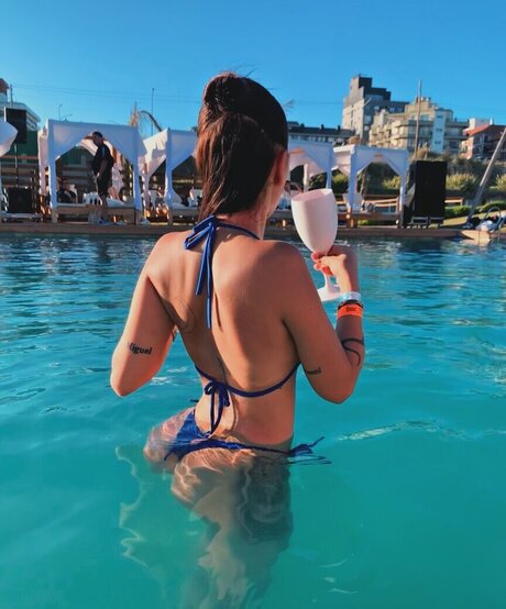 Nahiarabrenn model erotic picture