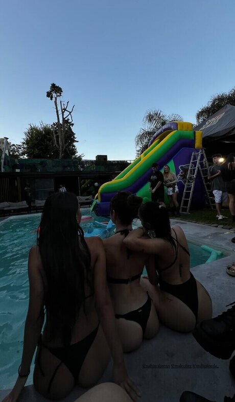 Nahiarabrenn model sexy img