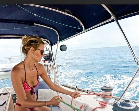 Lauren Landers art model img