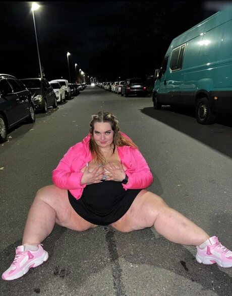 Geparrke xxx pornstar gallery