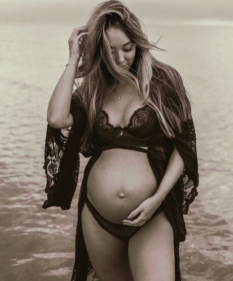 Lydia Hewitt Lee porn actress images