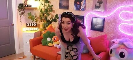 Ashley Ippolito model free picture