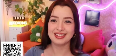 Ashley Ippolito beautiful actress image