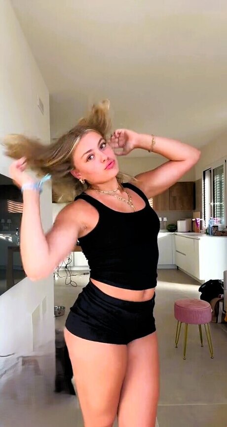 round ass onlyfans hot naked img