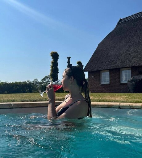 curvy solo onlyfans hot sex img