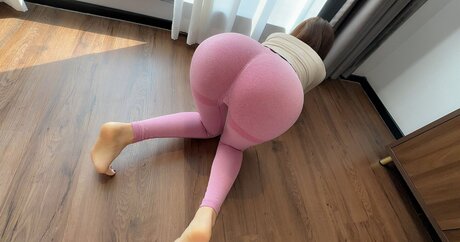 young onlyfans pretty image