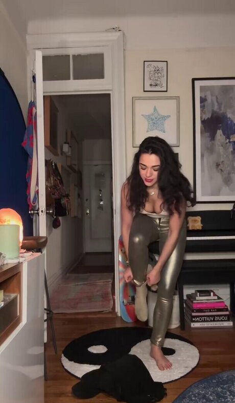 AllyAnnaMaria nice pornstar picture