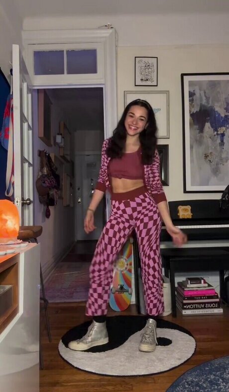 AllyAnnaMaria model art pictures