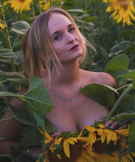 bbw hairy pussy onlyfans free naked img