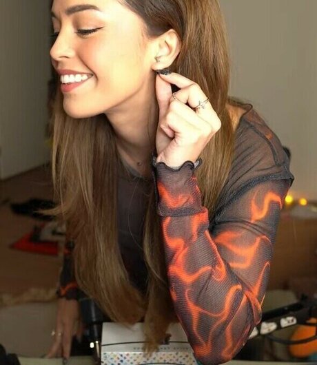 beautiful face onlyfans free sex photo