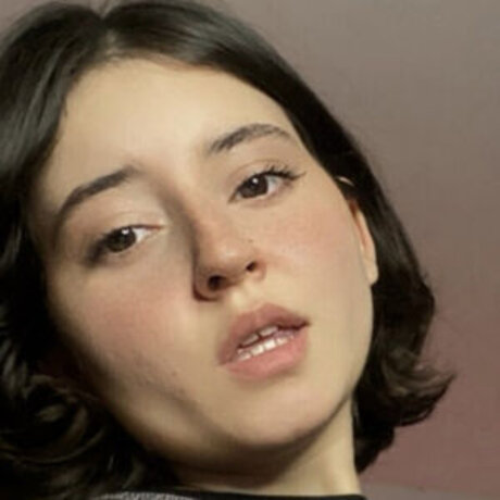 Yourgirlprii model pretty pics