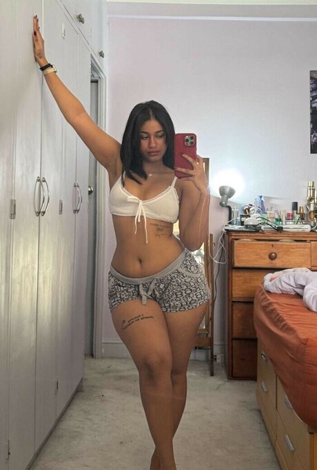 senoritasara nude actress gallery