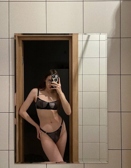 glasses onlyfans sexy nude photos