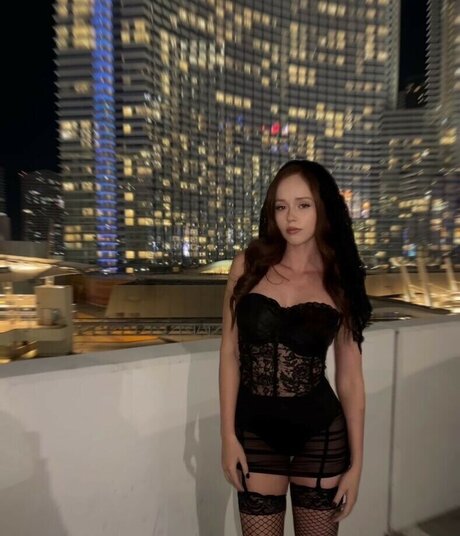 Taylor Levinson porn model img