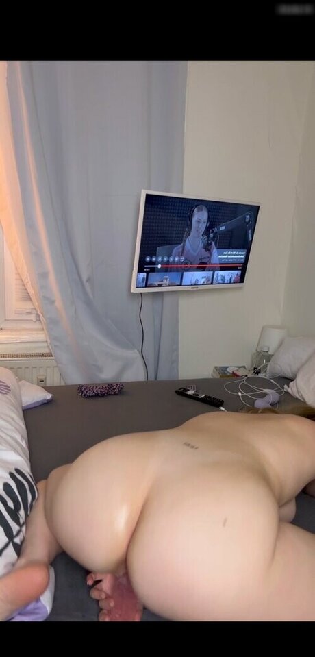 Milena Sing beautiful star photo