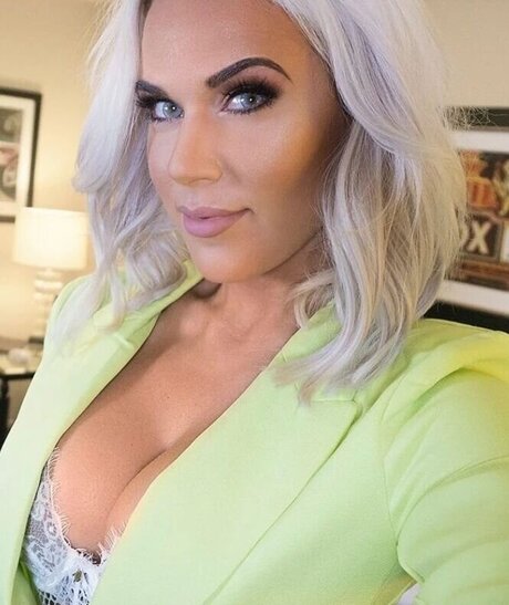 CJ Perry aka Lana top star photo