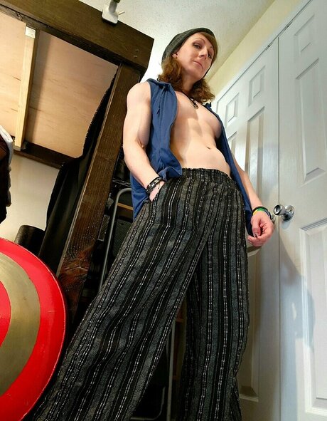 Real macw hd actress img