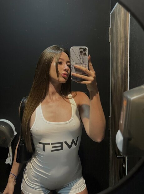 Nara Arce star high quality photos