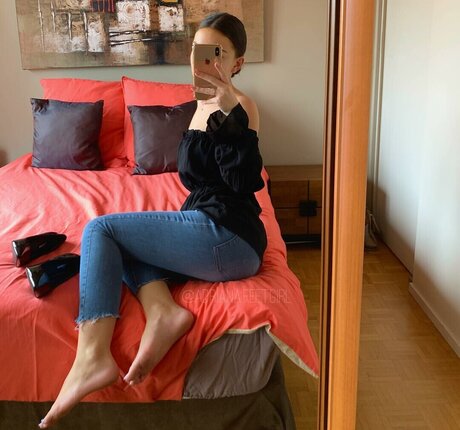 adriana feetgirl pornstar gallery