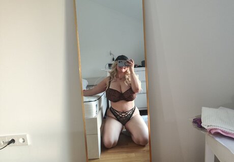 lesbian massage onlyfans free xxx image