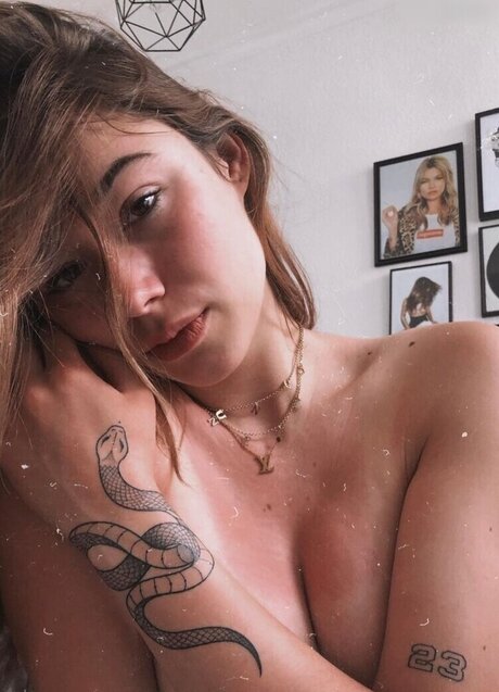 Janaxnell free pornstar image