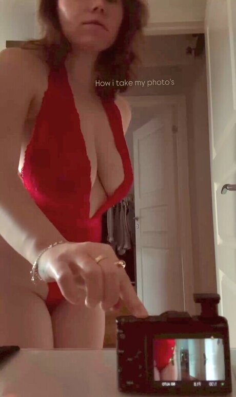 Janakristinah model nude photo